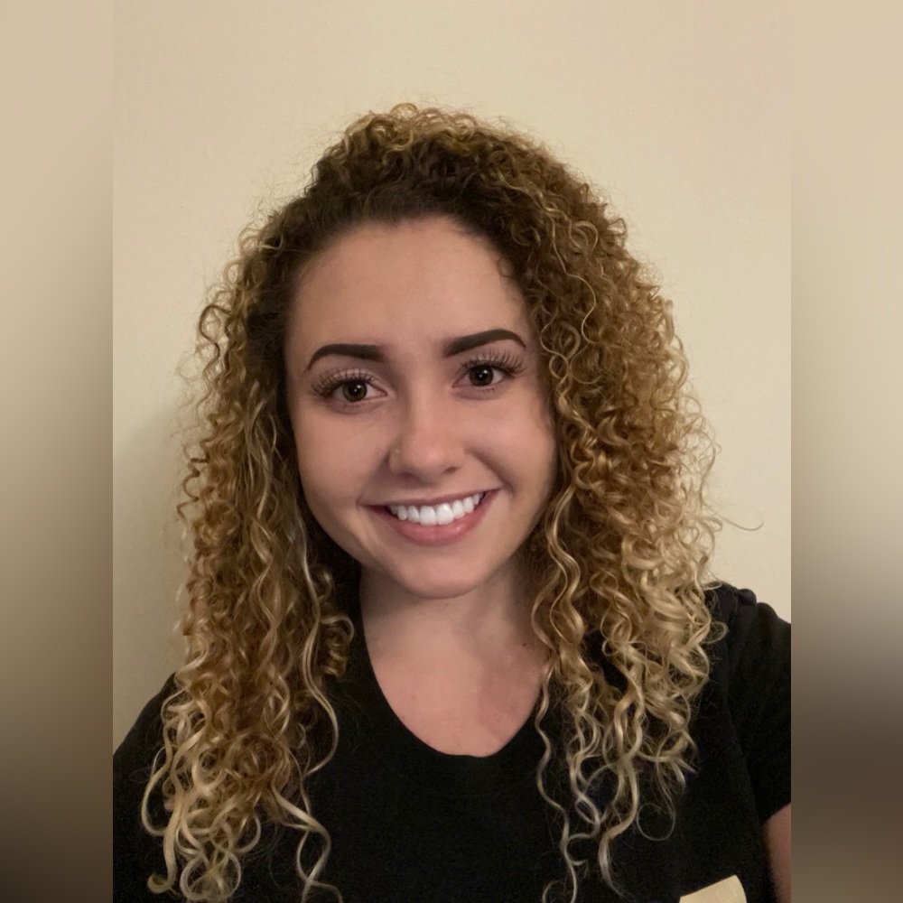 Meet your Posher, Madi